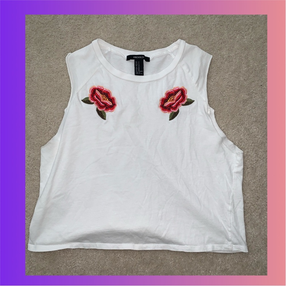 Floral sleeveless tank 🤩